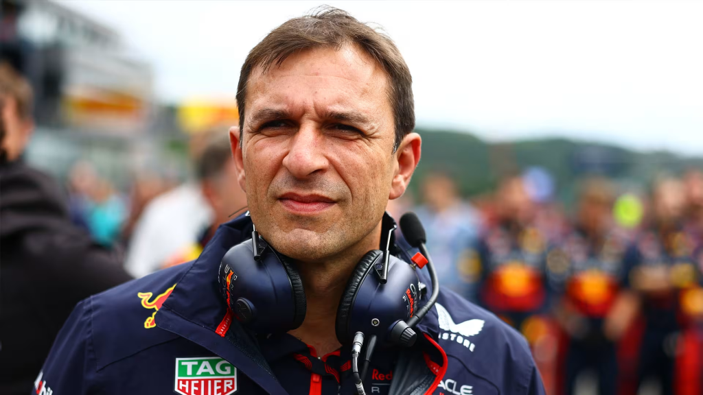 La stagione di Formula 1 sta per concludersi, e per il team Red Bull è tempo di riflessioni. Dopo aver dominato nel 2023, conquistando entrambi i titoli con 21 vittorie su 22 gare, quest’anno la squadra di Milton Keynes si avvia a chiudere al terzo posto nel campionato costruttori. Il commento di Wache...