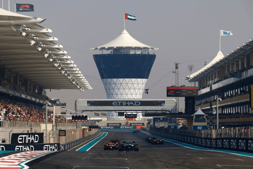 FP3, GP Abu Dhabi, Leclerc, Sainz, posizione, gomma, pista, qualifiche, Norris, McLaren, Ferrari