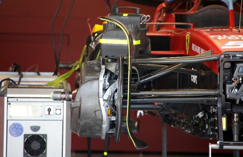 Ferrari sospensione