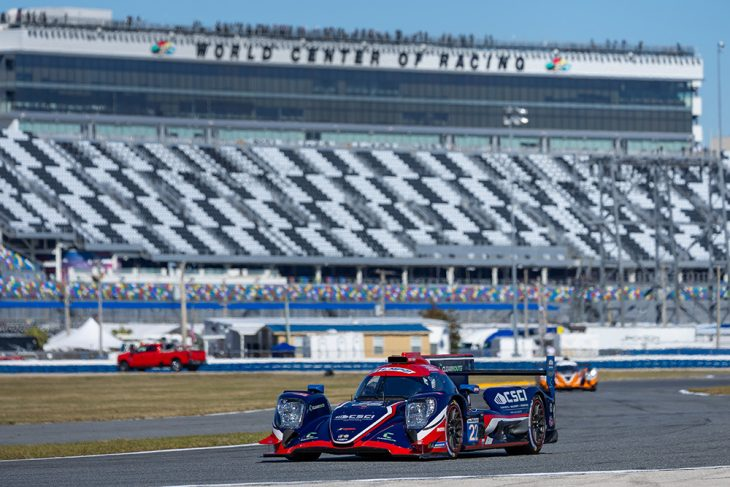 La 2025 Roar Before The Rolex 24 si è conclusa con una sessione di test esclusivamente riservata ai piloti Bronze sul tracciato asciugato del Daytona International Speedway. Un totale di 20 vetture, suddivise tra le categorie LMP2, GTD Pro e GTD, ha partecipato alla giornata finale. United Autosports chiude in vetta