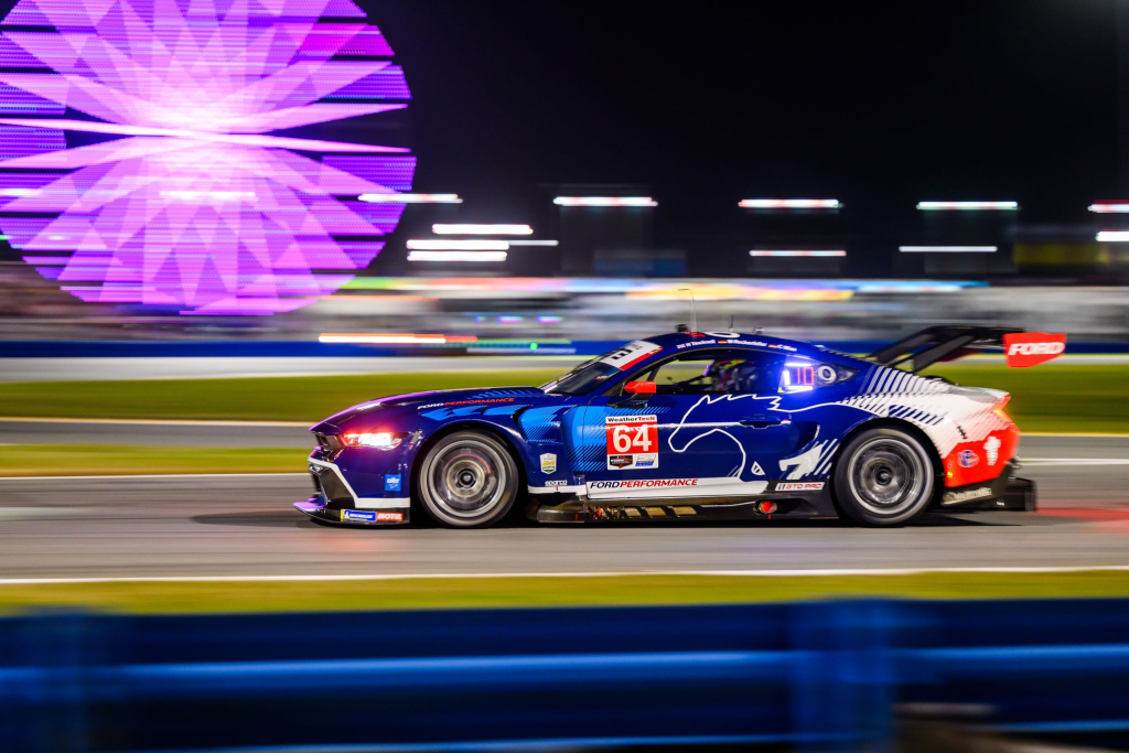 Manca sempre meno all'inizio della 24h di Daytona. Vediamo insieme come si schiereranno le auto per la partenza della gara.
