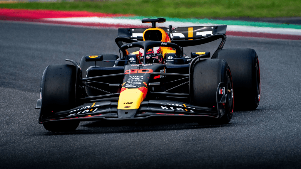 Liam Lawson, giovane talento neozelandese, si prepara a una delle sfide più grandi della sua carriera: affiancare Max Verstappen in Red Bull Racing per la stagione 2025 di Formula 1.