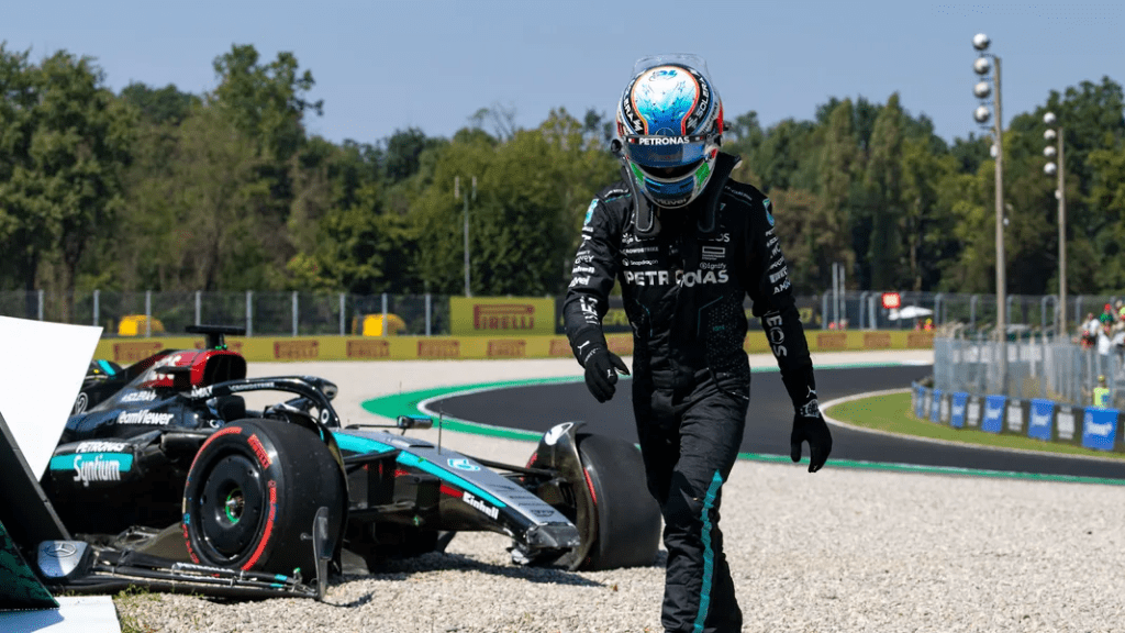 Il consulente Red Bull, Helmut Marko, ha espresso la sua opinione sul potenziale di Andrea Kimi Antonelli, ritenendo che il giovane pilota italiano potrebbe rappresentare una minaccia per George Russell in Mercedes già dalla stagione 2025.
