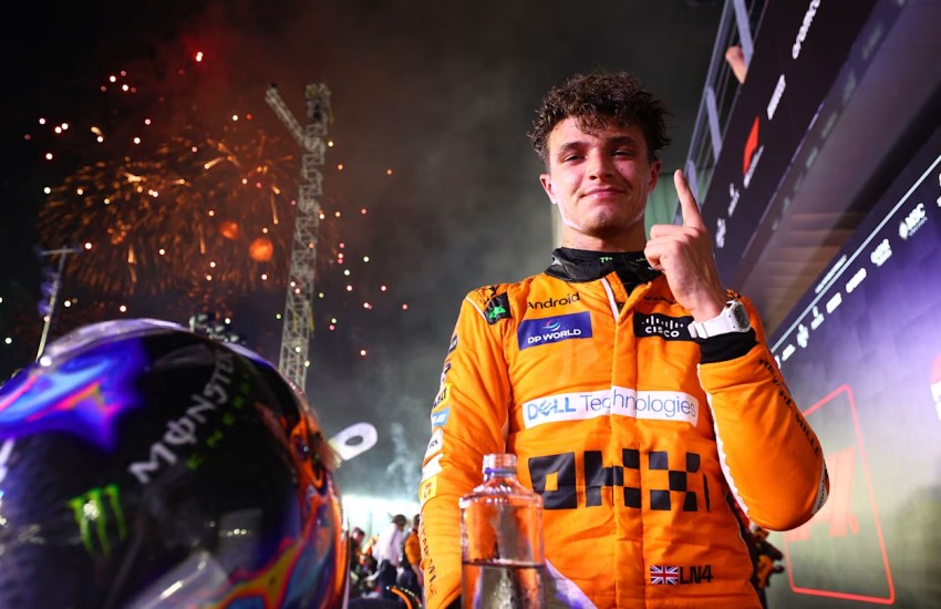 Lando Norris festeggia la vittoria a Singapore 2024