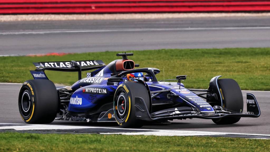 carlos sainz williams fw47 camo launch 11