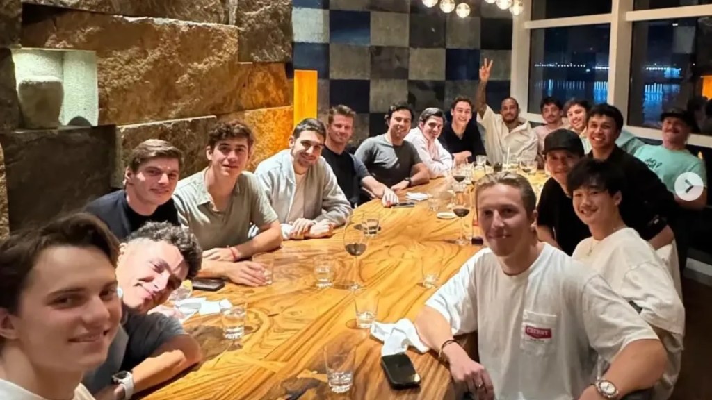 f1 le foto della maxi cena di fine anno verstappen e russell distanti 1300165Photogallery