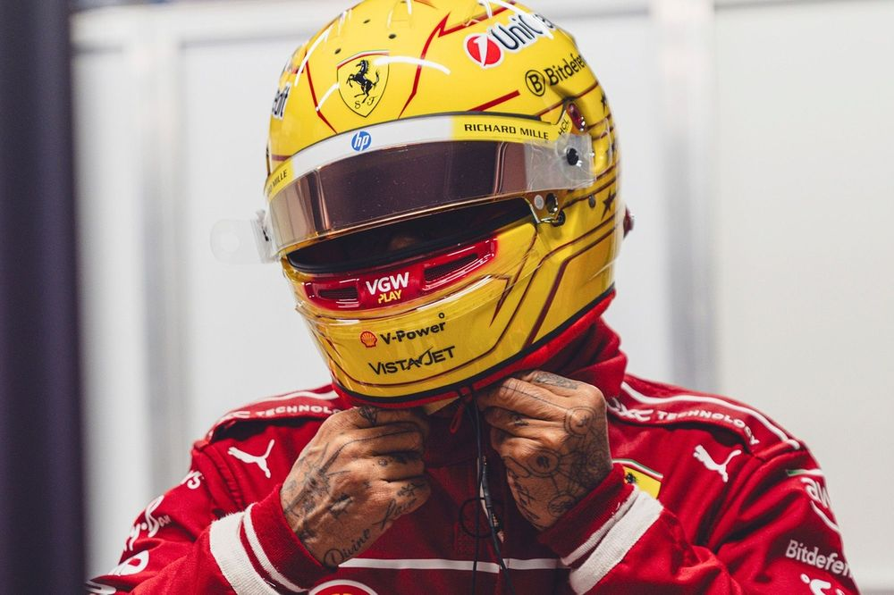 Il team principal della Red Bull, Christian Horner, non ha dubbi: l'arrivo di Lewis Hamilton in Ferrari non solo gli dona, ma rappresenta un vero e proprio evento da blockbuster per la Formula 1.