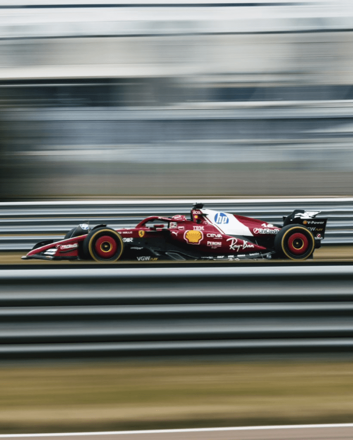 L’entusiasmo per il debutto della nuova Ferrari SF-25 ha portato migliaia di tifosi a Fiorano per assistere ai primi giri in pista di Charles Leclerc e Lewis Hamilton.