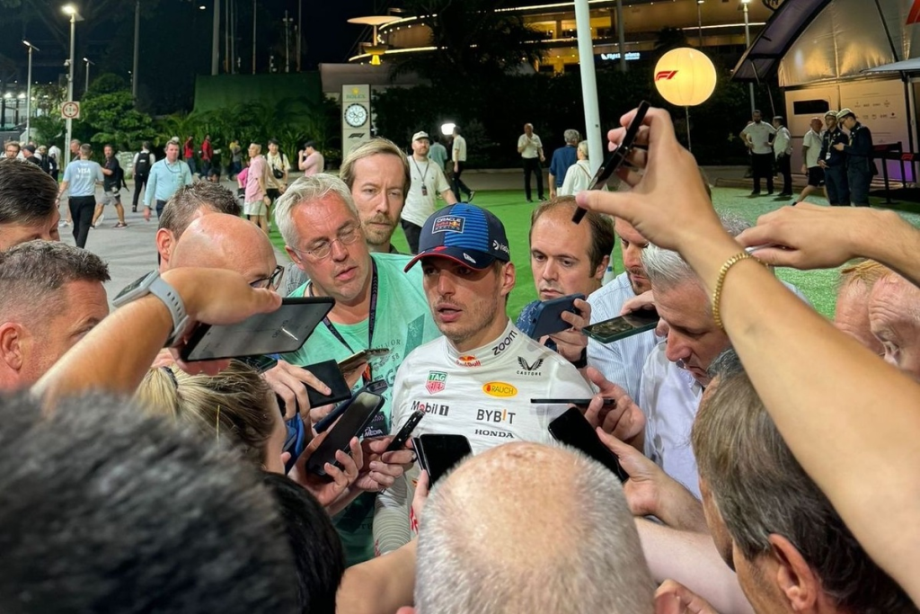 Continua lo scontro tra Max Verstappen e la FIA circa il linguaggio, con "Mad Max" che ha provocatoriamente spiegato che imprecherà in olandese.