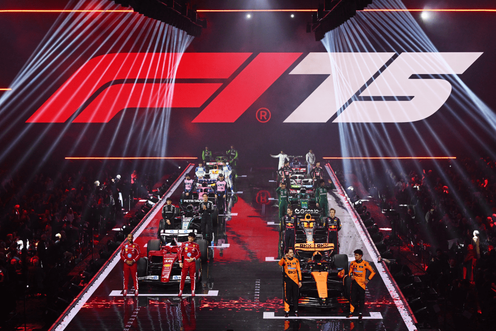 La FIA ha rilasciato un comunicato ufficiale dopo l’incidente verificatosi durante l’evento di lancio della stagione 2025 di Formula 1, tenutosi a Londra martedì scorso.