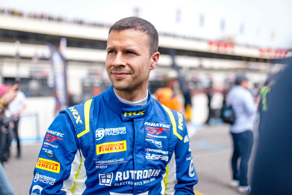 Il team Rutronik Racing ha svelato i nomi dei tre piloti che correrranno sulla loro Porsche 911 GT3 R nel GTWC per la stagione 2025.