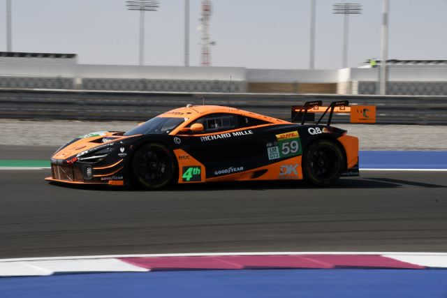 Cadillac guida la classifica delle FP2 in Quatar, Ferrari seconda a pochi decimi dalla vetta. United Autosports al vertice in LMGT3.