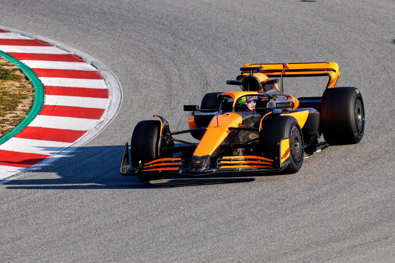 Si è conclusa la seconda e ultima giornata di test Pirelli sul circuito di Barcellona-Catalogna, con la collaborazione di Scuderia Ferrari HP e McLaren F1 Racing. 