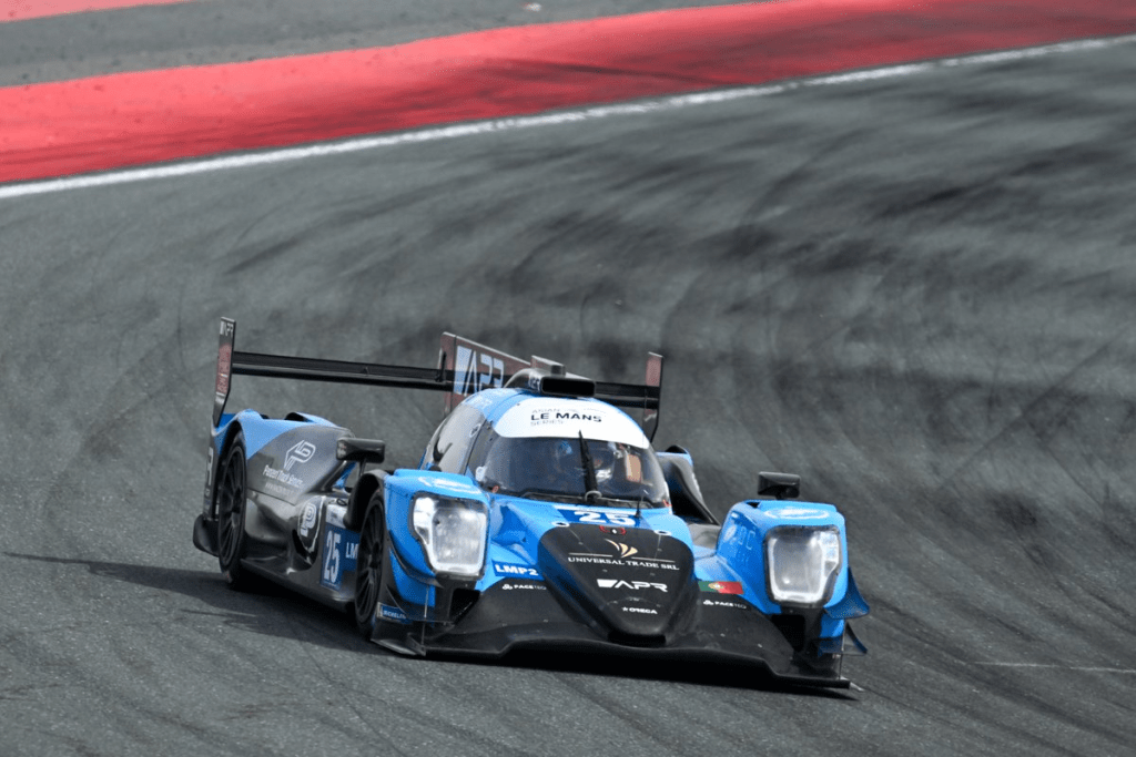 Manca sempre meno all'inizio della seconda gara del weekend dell'ALMS. Sul cirucito di Dubai i vari equpiaggi lotteranno per la vittoria.