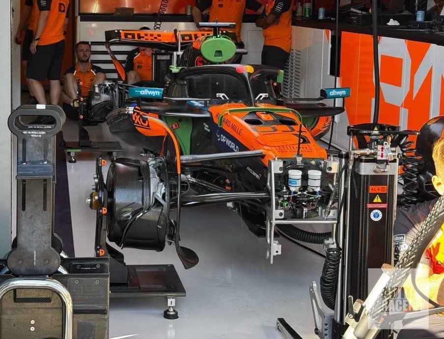 mclaren f1 a melbourne 