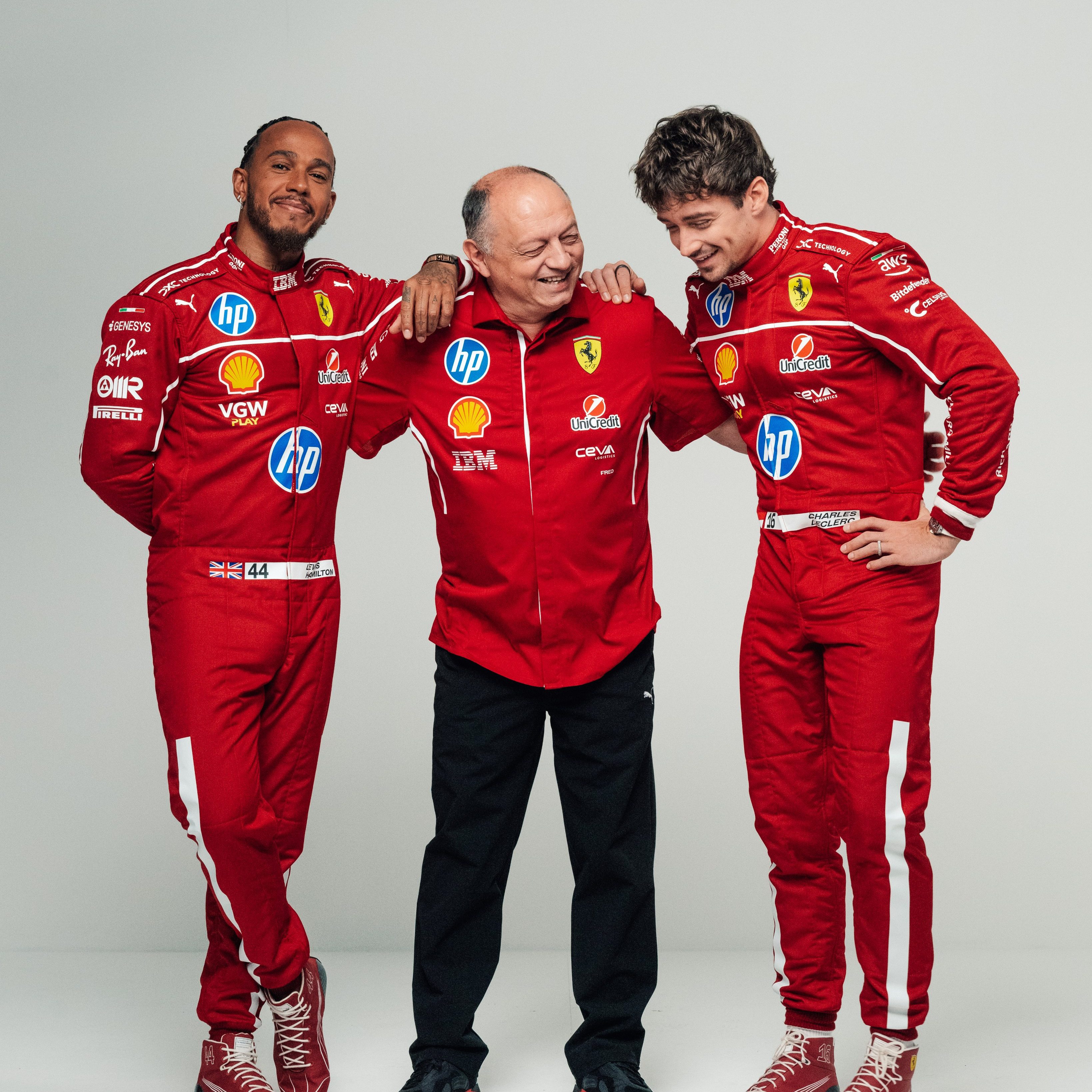 L’arrivo di Hamilton in Ferrari ha inevitabilmente acceso i riflettori sulla nuova convivenza nel box della Rossa. Vasseur ha parlato del legame tra Lewis e Leclerc...