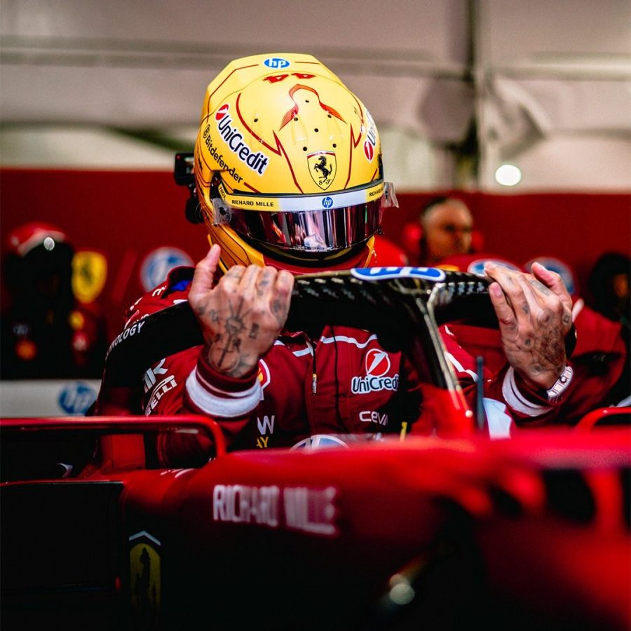 La stagione 2025 è ormai alle porte e Lewis Hamilton è pronto per il suo debutto in Ferrari a Melbourne. Il britannico però ha rivelato il vantaggio avuto da Vettel al suo debutto in Ferrari...