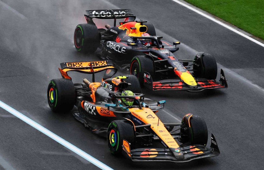 Lando Norris e Max Verstappen in battaglia durante il Gran Premio di Australia