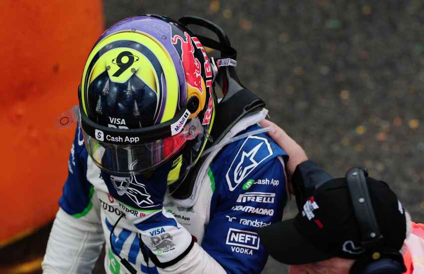 Il debutto in Formula 1 di Isack Hadjar con il team VCARB ha vissuto un’altalena di emozioni nel weekend del Gran Premio d’Australia.