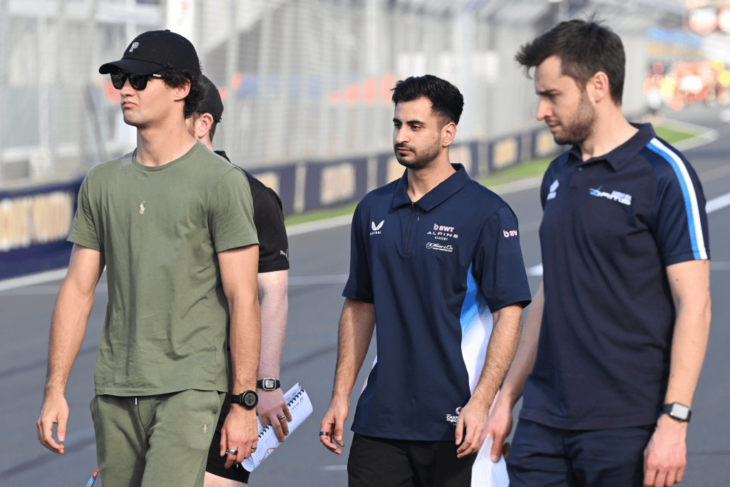 La stagione di F2 non è ancora ufficialmente iniziata a Melbourne, ma per sei piloti il weekend si preannuncia già in salita.