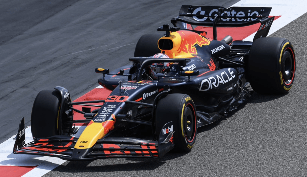 La Red Bull ha deciso di confermare l’utilizzo del suo nuovo fondo per il Gran Premio d’Australia, nonostante le perplessità emerse nei test pre-stagionali in Bahrain.