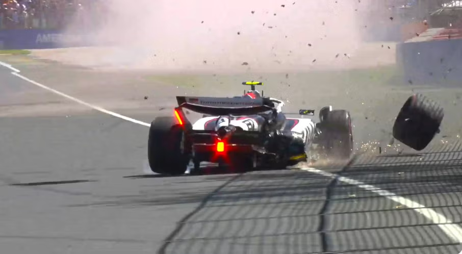 Il weekend del GP d’Australia non è iniziato nel migliore dei modi per Haas, con la squadra americana che ha vissuto una giornata complicata tra un incidente e un ritmo deludente nelle prove libere di venerdì.