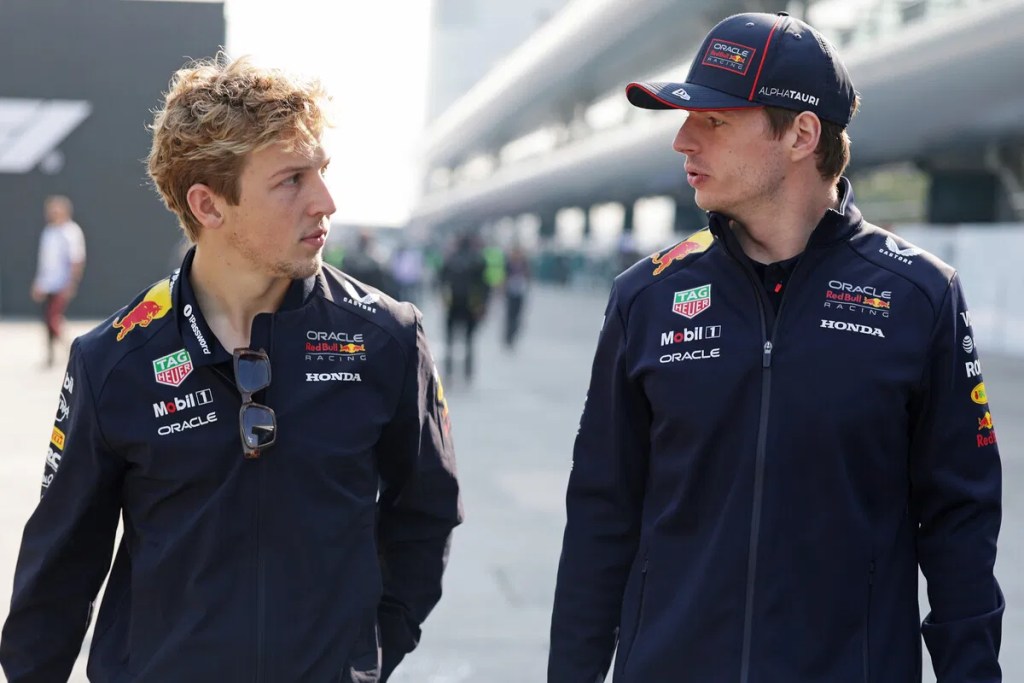 Lawson e Verstappen