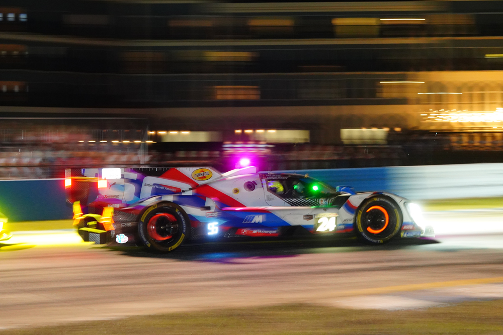 Manca sempre meno alla bandiera verde per la 12h Sebring, seconda tappa del campionato IMSA. Segui qui la diretta testuale