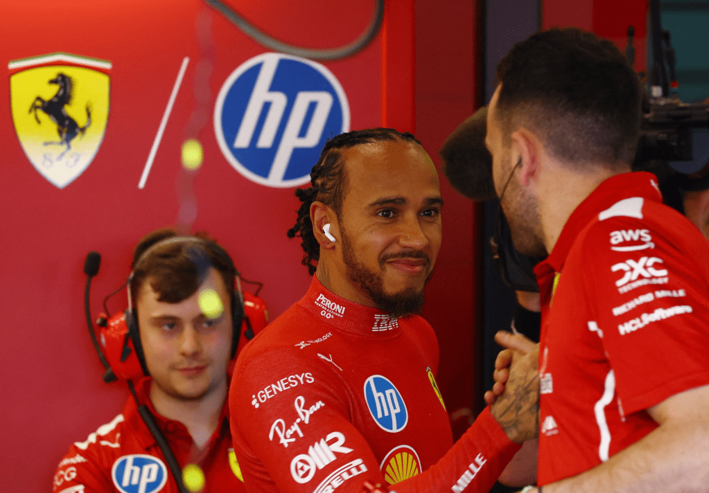 Il Daily Mail, testata britannica, non ha scelto parole dolci per Lewis Hamilton. "Tour d'addio" e un invito al pensare al conto in banca come motivo per andare avanti stroncano la prestazione del sette volte campione del mondo in Autralia.