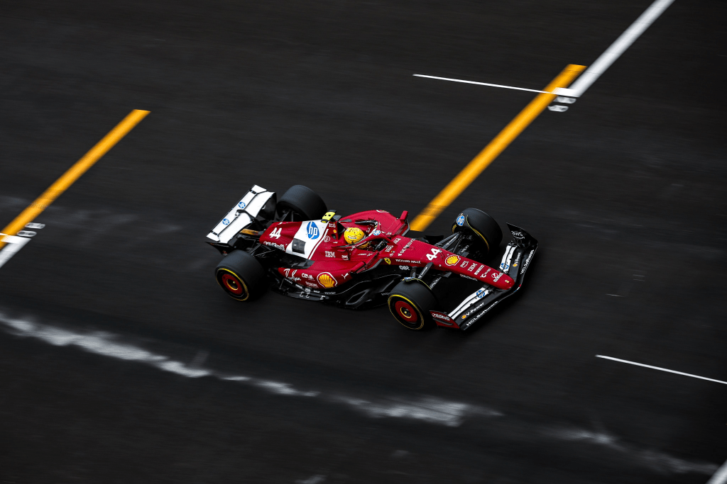 Dopo la conclusione del Gran Premio di Cina 2025, la FIA ha segnalato una possibile violazione regolamentare sulla vettura numero 44 di Lewis Hamilton, che potrebbe portare a conseguenze significative per il pilota e il suo team.