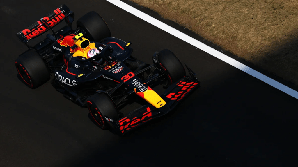 Liam Lawson potrebbe non essere al volante della Red Bull nel prossimo Gran Premio del Giappone. Il team principal Christian Horner ha rifiutato di confermare la presenza del pilota neozelandese a Suzuka, alimentando le speculazioni su un possibile cambio di formazione.
