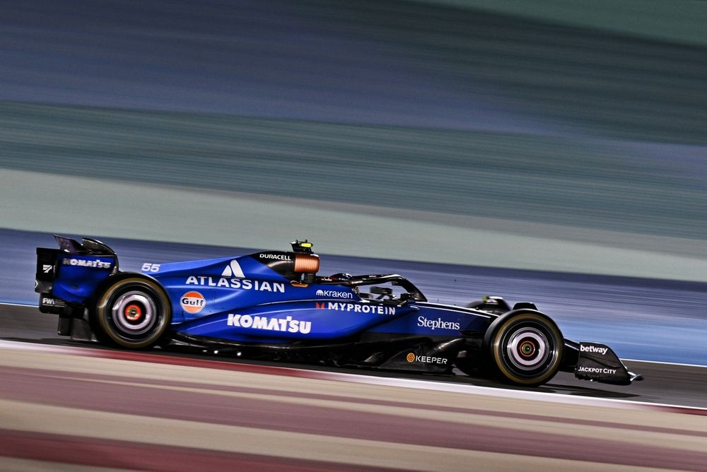 Carlos Sainz, che debutterà con il team Williams la prossima settimana a Melbourne, ha dichiarato che le ore di test sono troppo poche.
