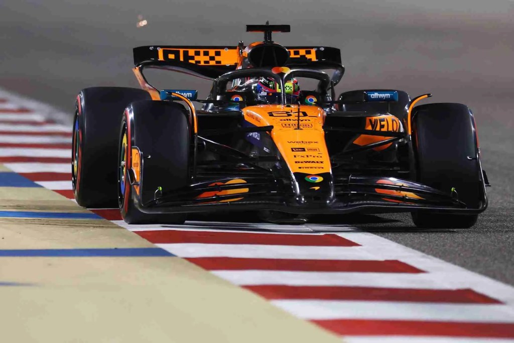 piastri cerca la vittoria della gara in bahrain