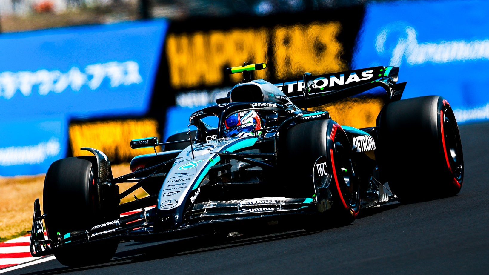 Il prodigio italiano continua a stupire, a Suzuka Kimi Antonelli strappa a Verstappen due record.