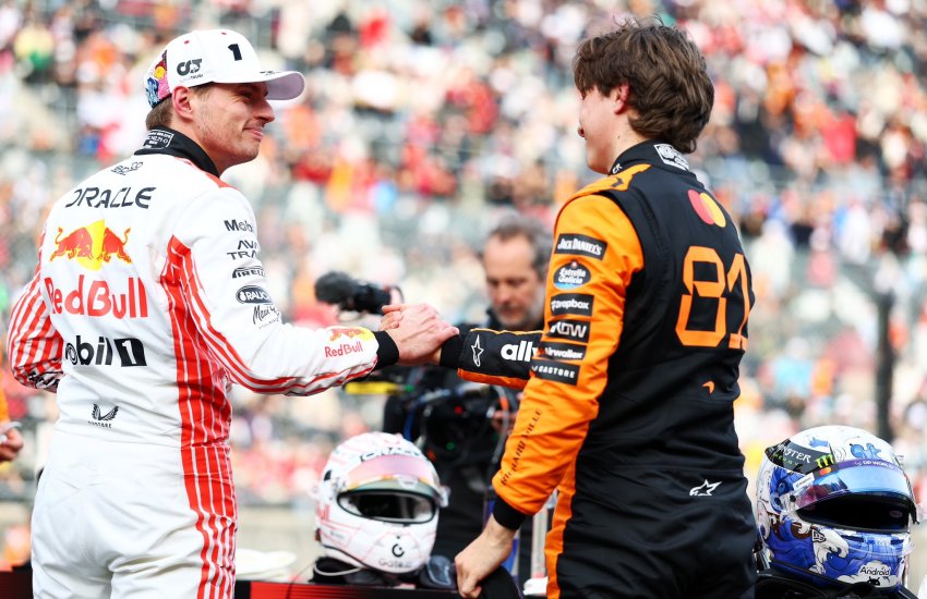 Il GP del Giappone si preannuncia come una delle gare più emozionanti della stagione, con una griglia di partenza che promette spettacolo e qualche sorpresa. Ecco come si schiereranno i piloti per la partenza della gara sul circuito di Suzuka, uno dei più iconici e tecnici del calendario.