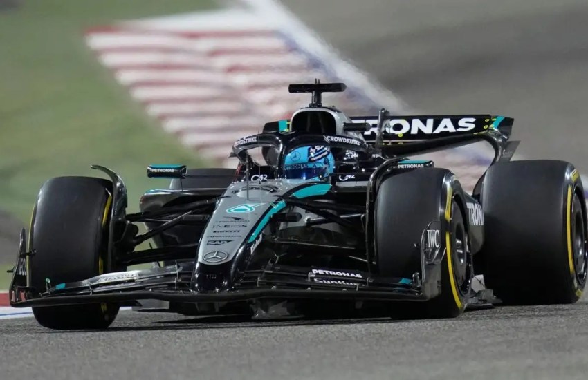 Il brillante avvio di stagione di George Russell potrebbe presto essere ricompensato con un nuovo contratto. Il pilota britannico ha infatti impressionato Mercedes, spingendo il team ad accelerare i negoziati per un’estensione dell’accordo attuale.