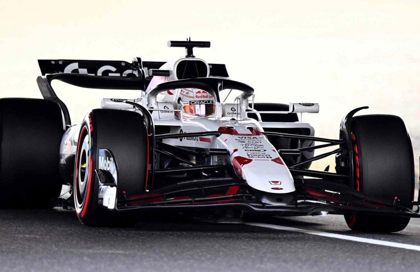 La vittoria di Max Verstappen al Gran Premio del Giappone ha riportato Red Bull sul gradino più alto del podio, ma non ha cancellato una realtà ormai evidente: McLaren è più forte che mai e il team di Milton Keynes dovrà lavorare duro per colmare il divario. amente espresso.