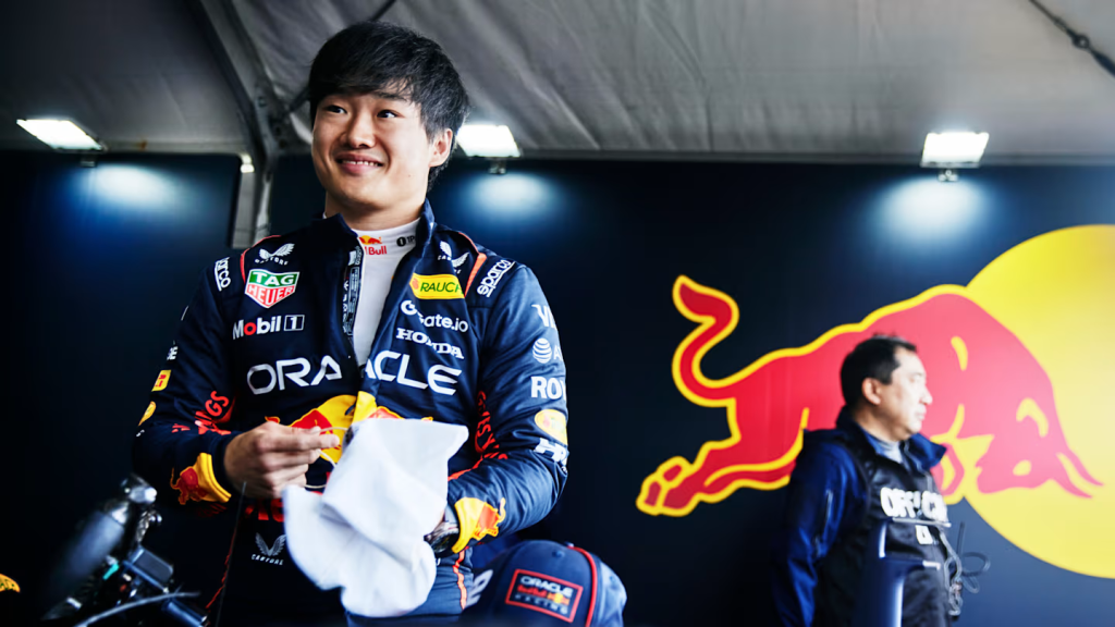 Tsunoda in Red Bull 2025
