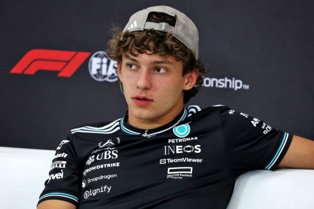 Kimi Antonelli durante la conferenza stampa 