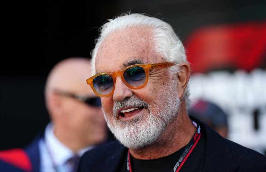 Quando Flavio Briatore prende la parola, il paddock della Formula 1 si ferma ad ascoltare.