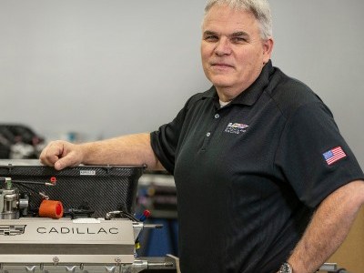 Dopo mesi di indiscrezioni, ora è ufficiale: Cadillac, tramite General Motors, posticipa al 2029 il proprio debutto in Formula 1 come fornitore di motori.