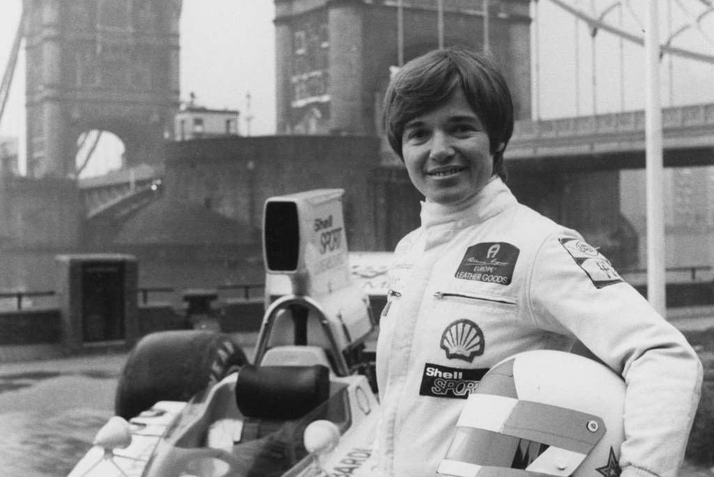 Lella Lombardi, l'unica donna a segnare un punto in Formula 1, rimane una leggenda del motorsport 50 anni dopo il suo storico mezzo punto...