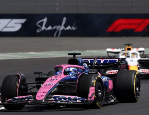 Quando Flavio Briatore prende la parola, il paddock della Formula 1 si ferma ad ascoltare.