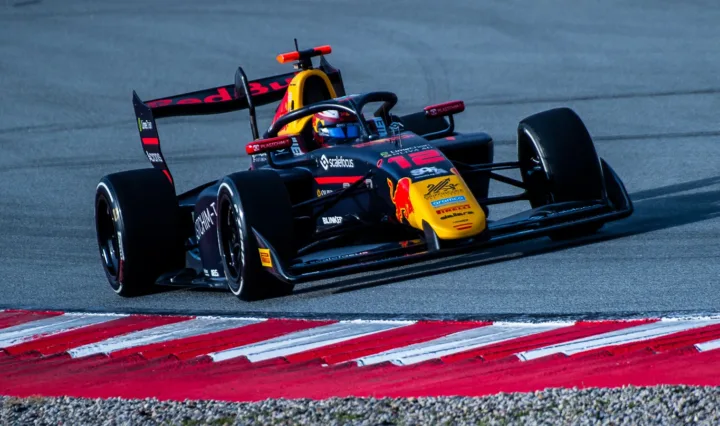 F3 | GP Bahrain: Tsolov trionfa nella Sprint Race!