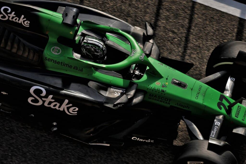 Caos in qualifica in Bahrain: Albon escluso per un errore della FIA