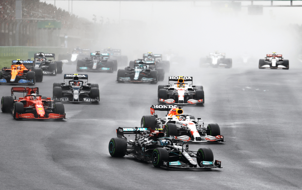 Con l'inizio della sua prima gara con la Red Bull questo weekend, le aspettative verso Yuki Tsunoda sono ormai chiare. Il pilota giapponese ha preso il posto di Liam Lawson, che non è riuscito a ottenere punti nelle sue prime due gare con la squadra, dopo essere stato promosso a inizio stagione.