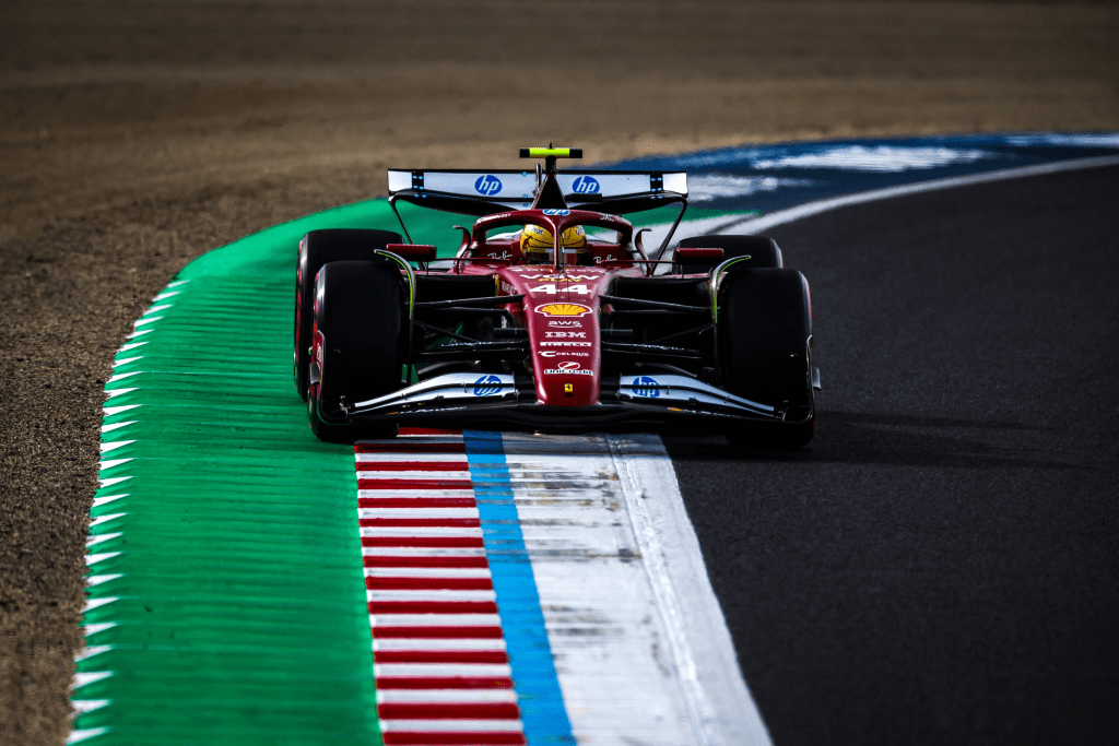 Frederic Vasseur analizza il sabato di qualifica a Suzuka con realismo e ambizione. Il team principal della Ferrari, intervistato da Sky Sport F1, ha evidenziato segnali incoraggianti ma anche margini di miglioramento, in una giornata segnata da condizioni mutevoli e da un Q3 che ha lasciato un pizzico di rammarico.