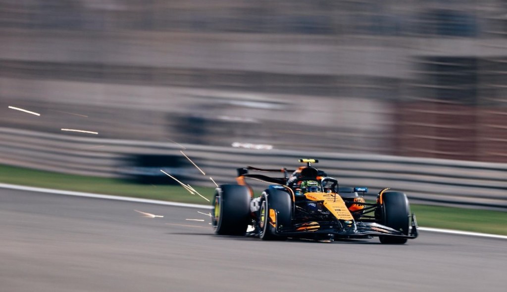 Il Mondiale di F1 2025 prende il via con le prime qualifiche della stagione al GP Bahrain. Sul circuito di Sakhir, i team hanno mostrato subito i punti di forza e le debolezze con strategie diverse. Ecco come sono andate le qualifiche per McLaren, Mercedes, Red Bull e Ferrari.