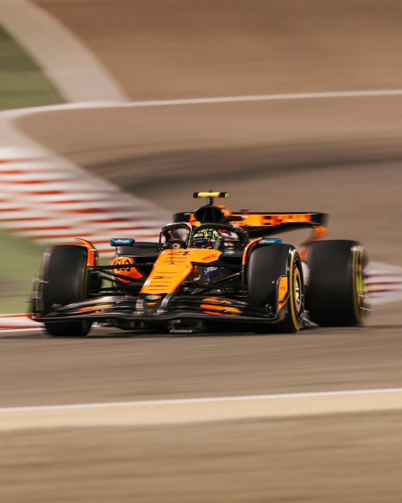 Dopo quattro gare nel Mondiale 2025 di Formula 1, Lando Norris si trova sorprendentemente in testa alla classifica piloti.