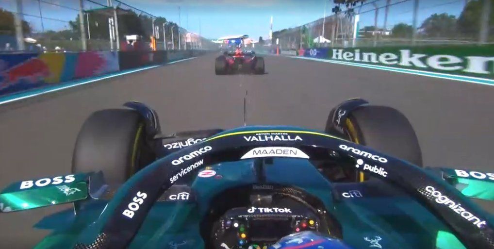 Nel corso della Sprint Shootout, Fernando Alonso è riuscito a riportare l'Aston Martin nella top 10. Decisiva la scia di Verstappen in SQ2 sul lungo rettilineo del secondo settore.